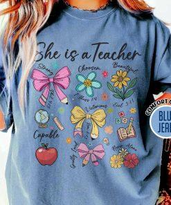 She’s a Teacher Shirt | Inspirational Teacher Tee | Back to School Teacher Gift | Motivational Classroom Shirt | Teacher Appreciation Top